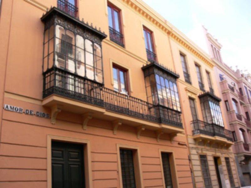 Hotel Y Apartamentos Dona Lola Sevilla Exterior foto